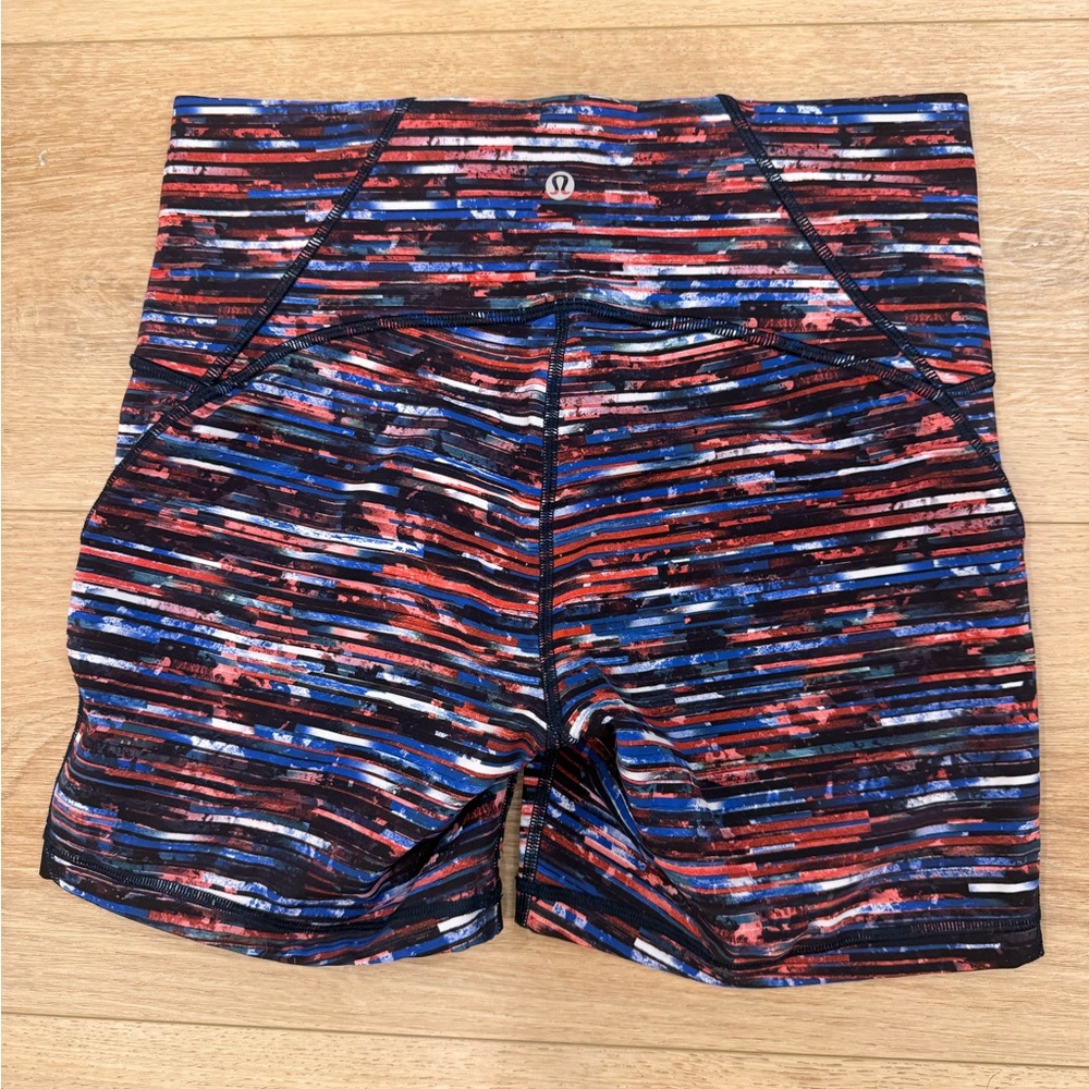 Lululemon Train Times Short *6" Hinshu Alpine White Multi / Black / Blue - Sz 10